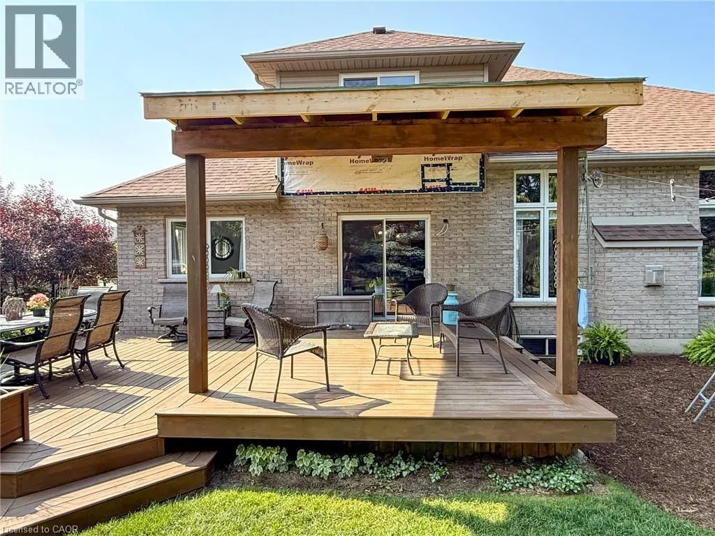 19 COULAS Crescent