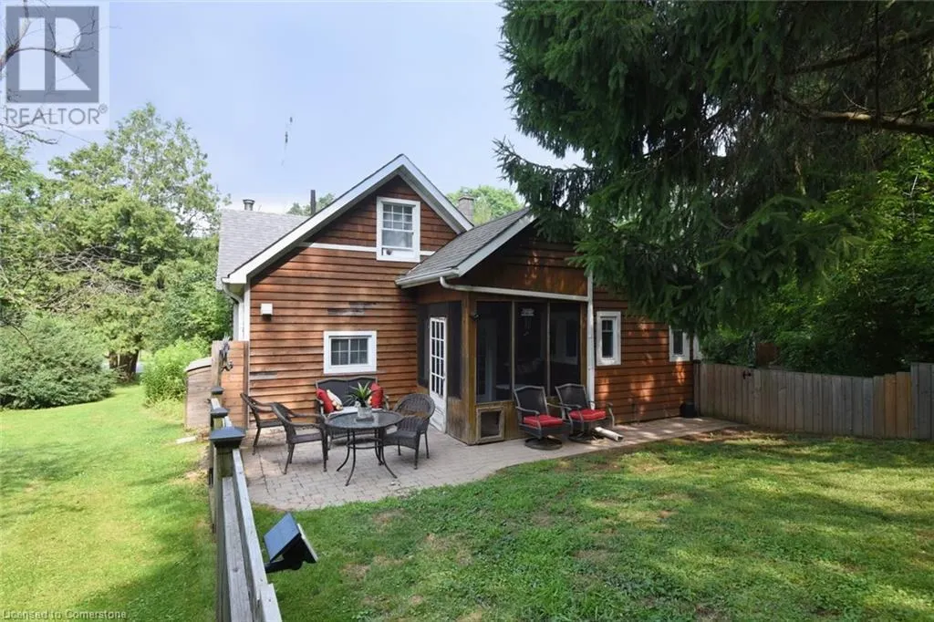 662 OLD DUNDAS Road