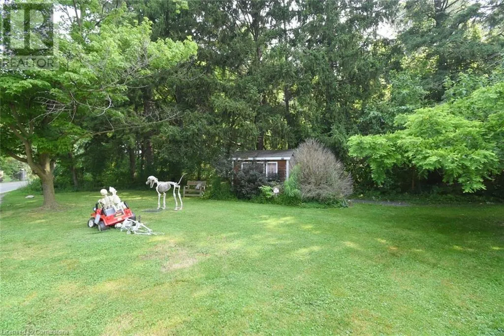 662 OLD DUNDAS Road