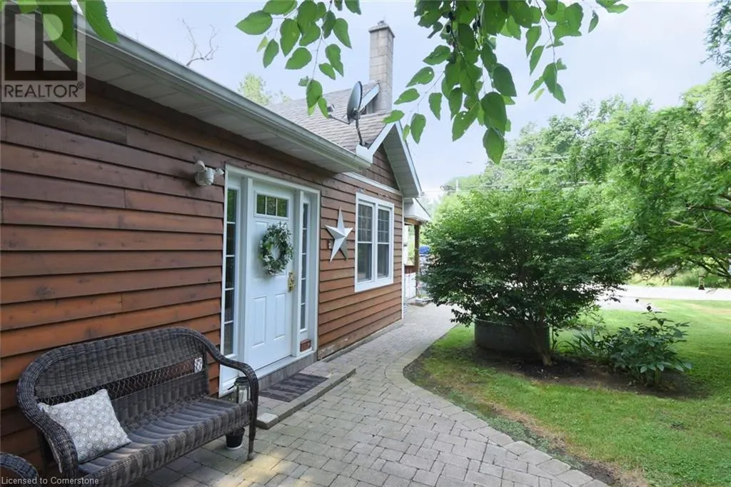 662 OLD DUNDAS Road