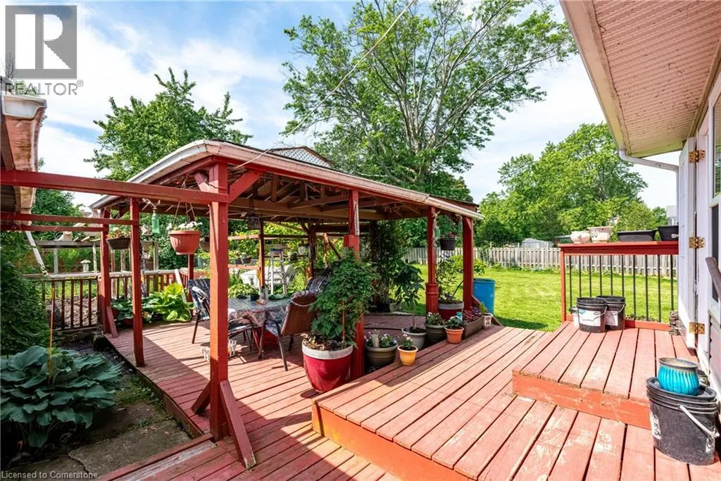 367 BOWEN Road