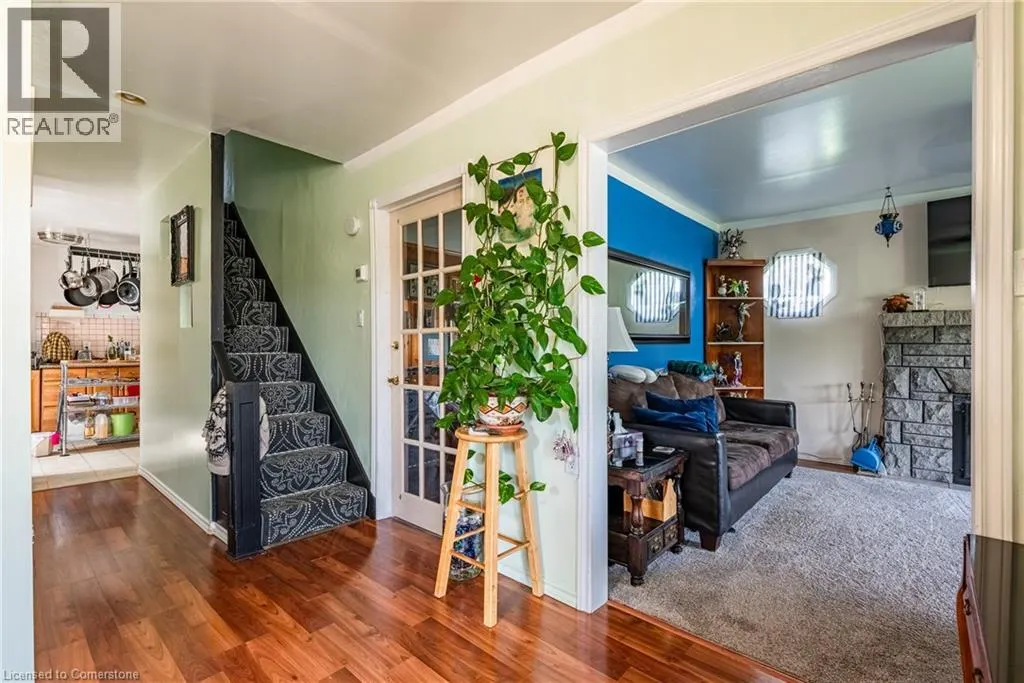 367 BOWEN Road