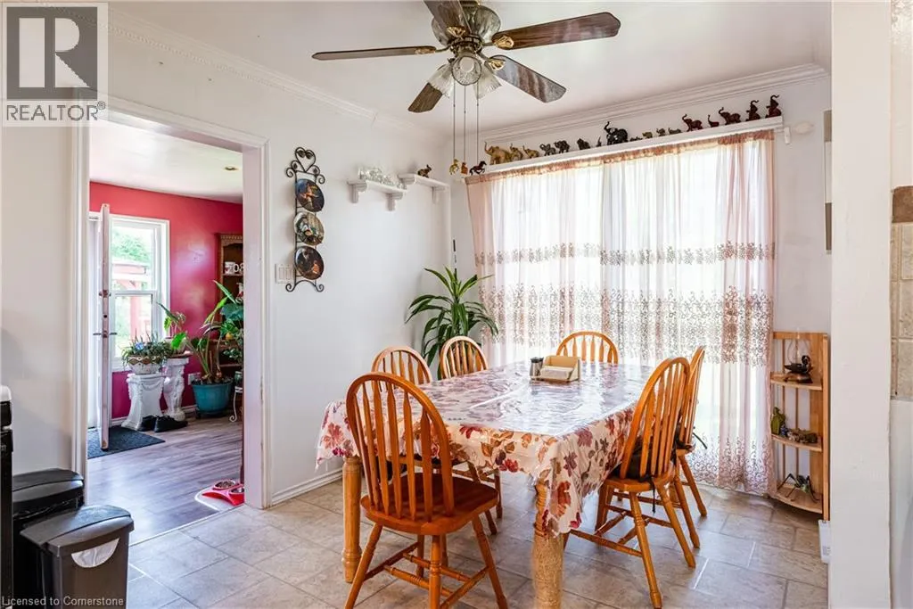 367 BOWEN Road