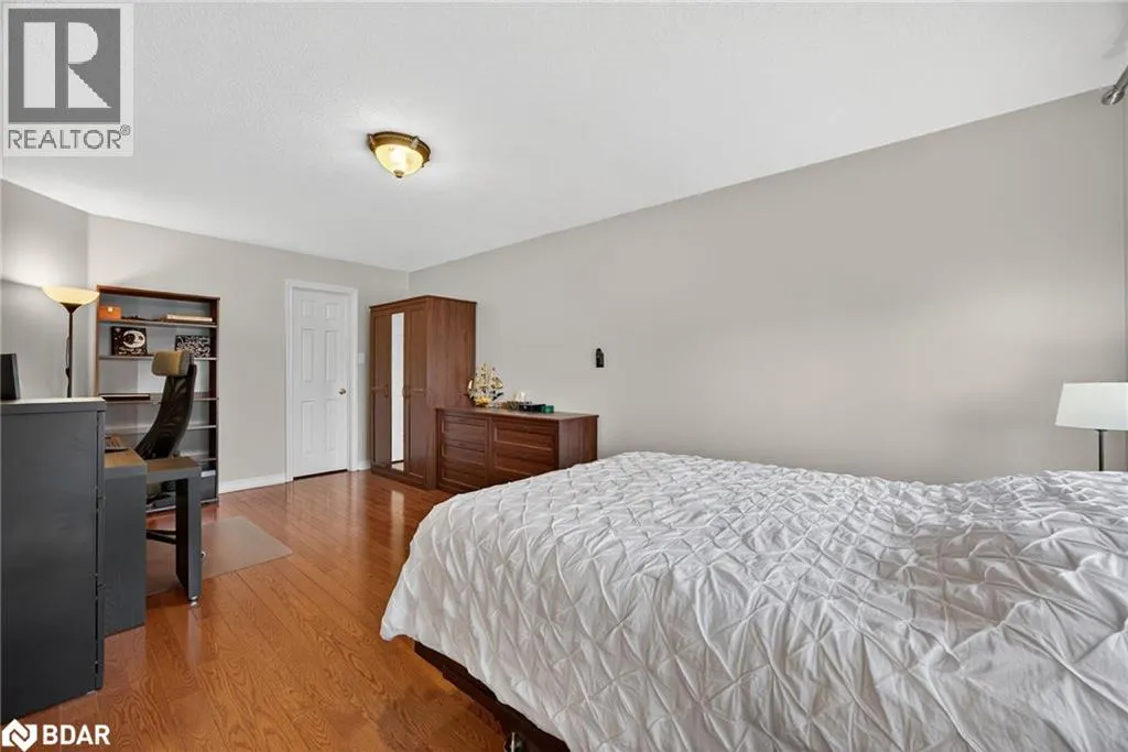115 BIRCHWOOD Drive