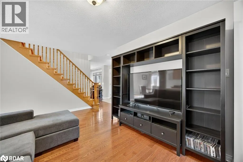 115 BIRCHWOOD Drive