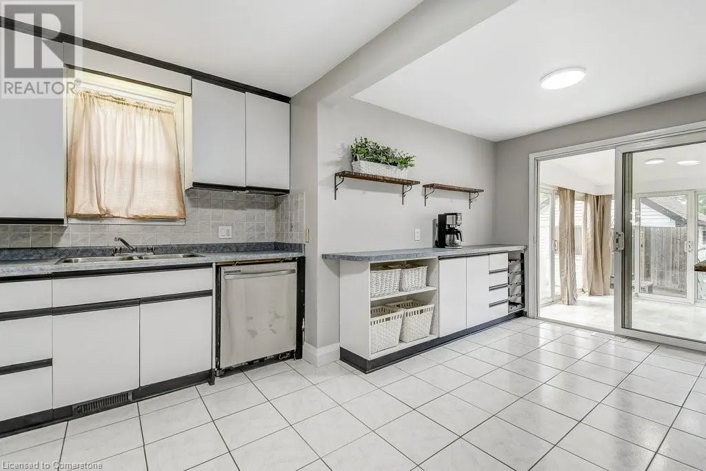 4 HILDA Street