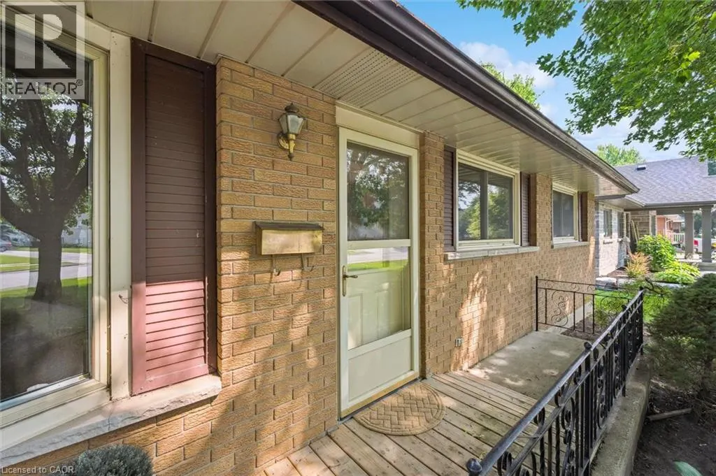 9 ROBIN Drive