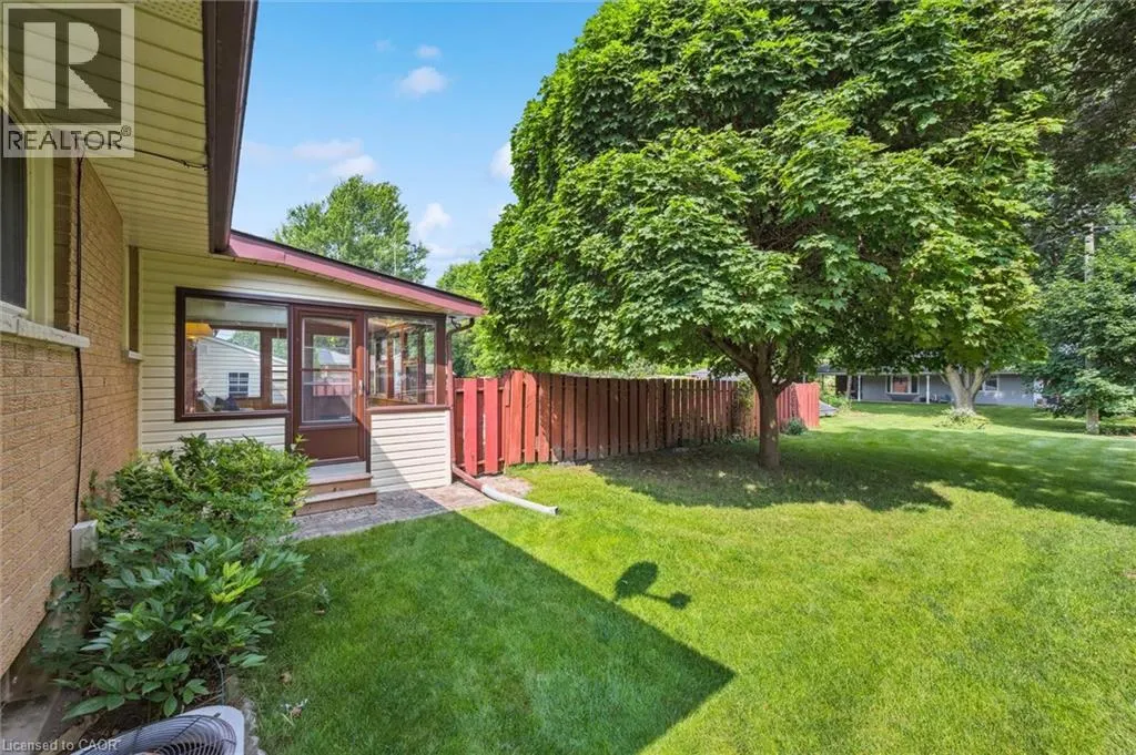 9 ROBIN Drive