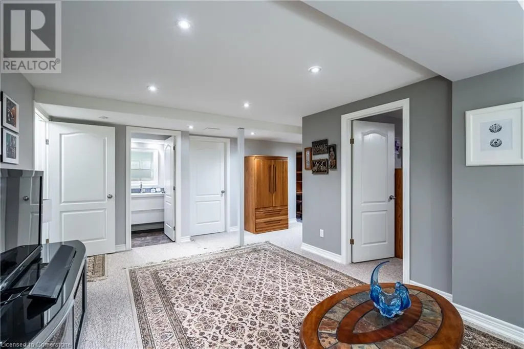 175 FIDDLERS GREEN Road Unit# 26, #26