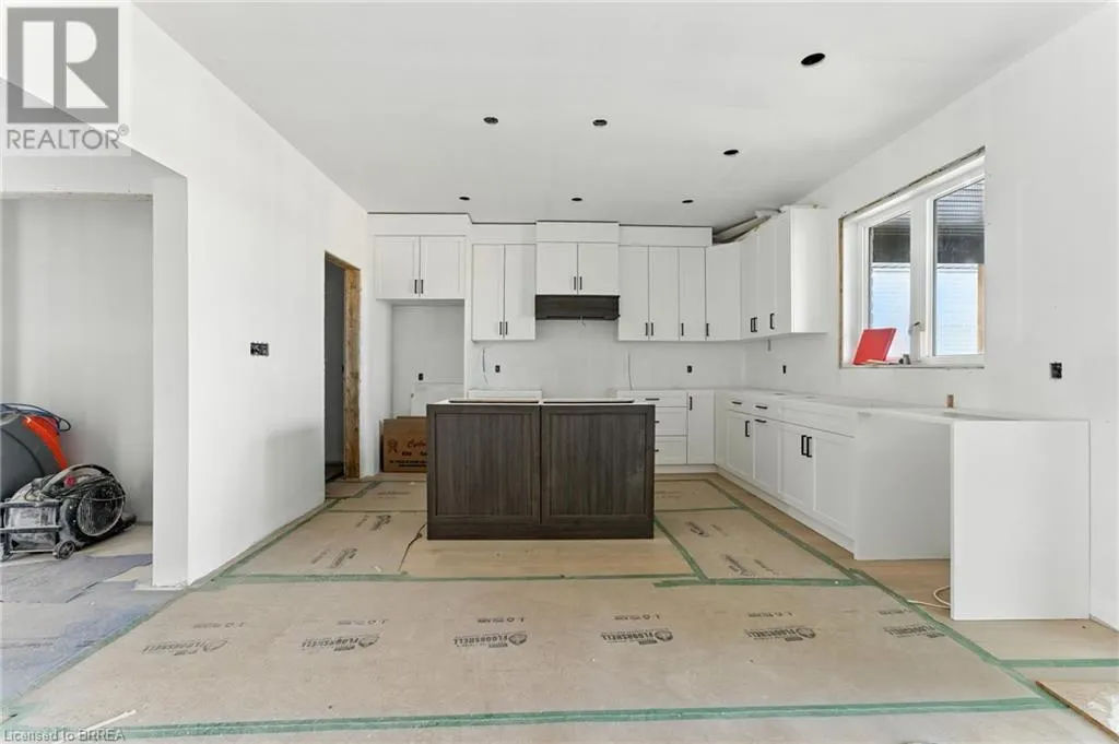 104 OAK Avenue