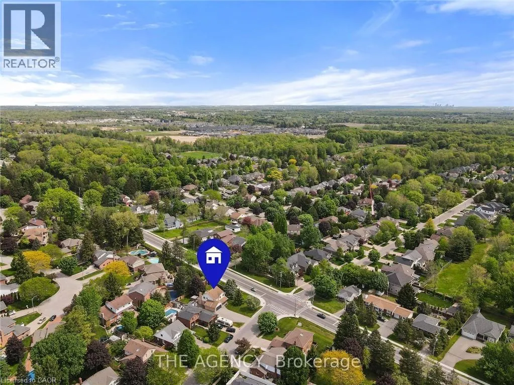 106 SPRUCESIDE Crescent