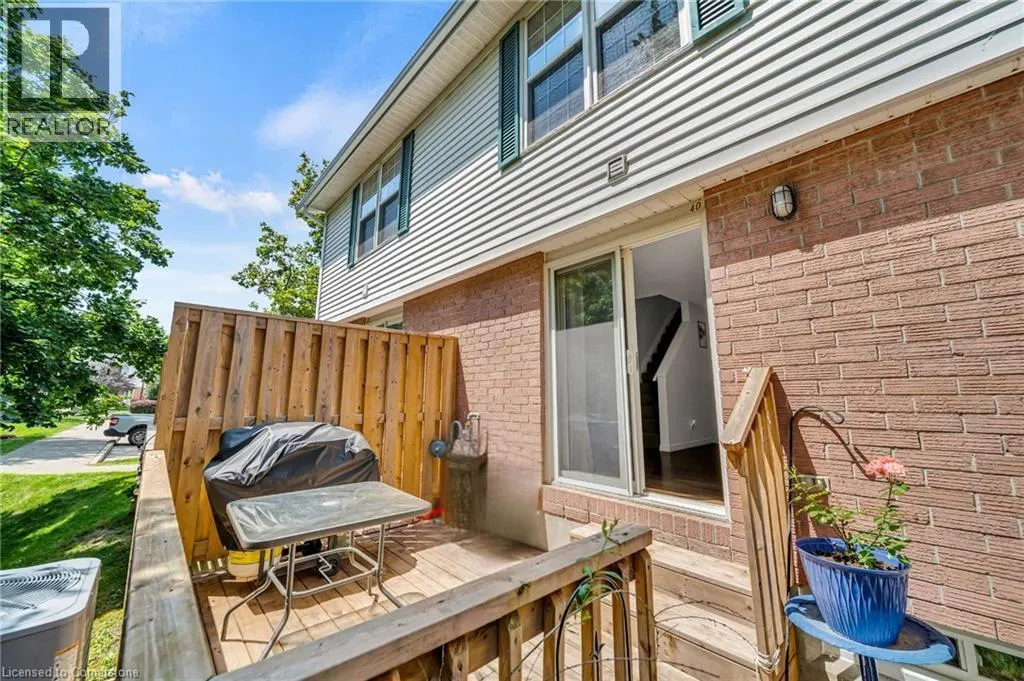 465 WOOLWICH Street N Unit# 40, #40