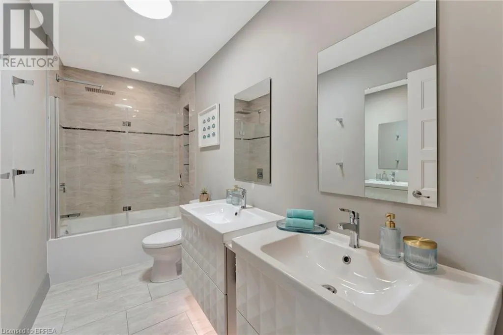 2257 SWIMMING POOL Road