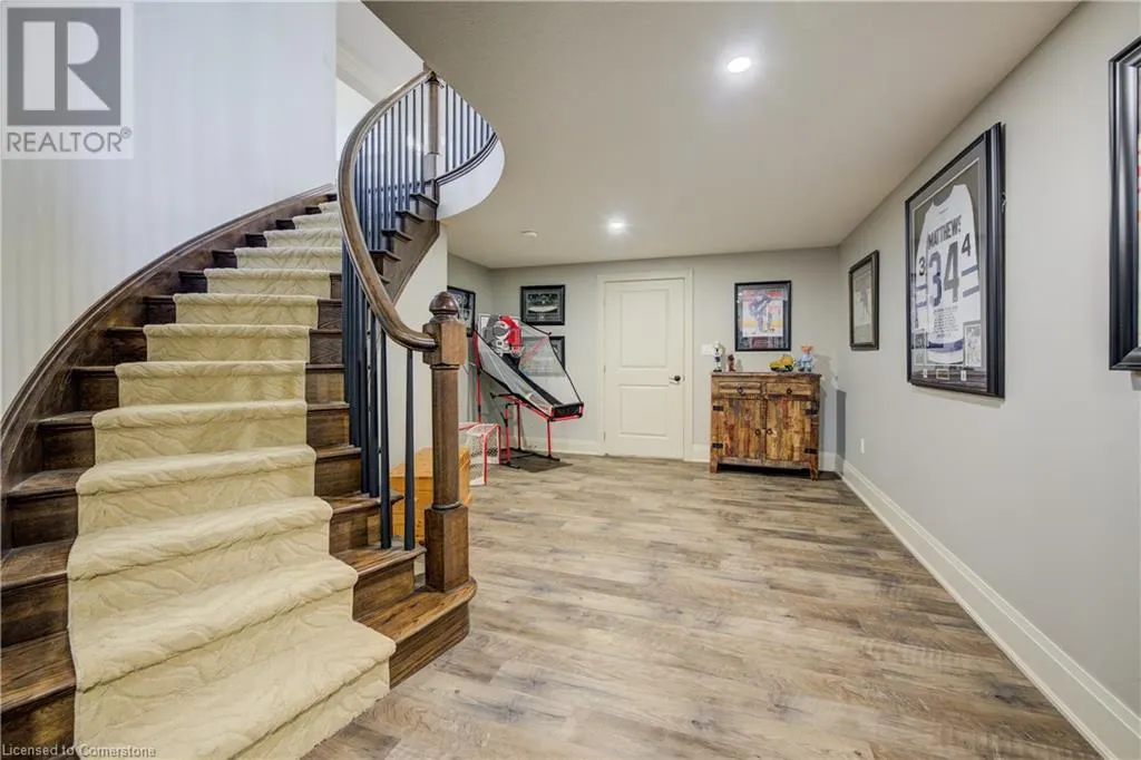 226 SHADE Street