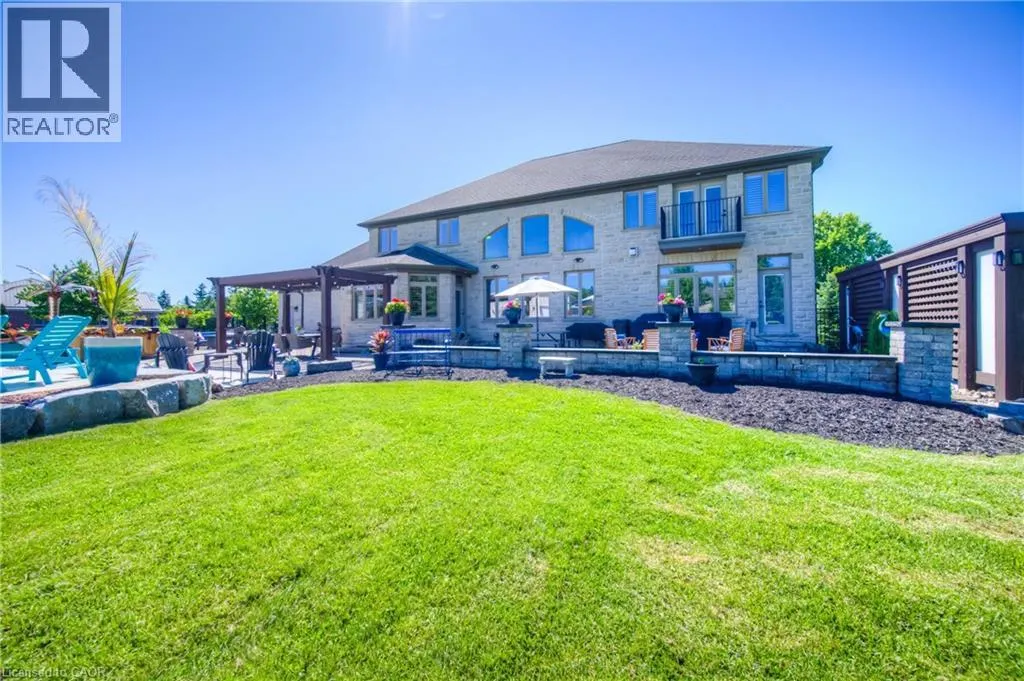 226 SHADE Street