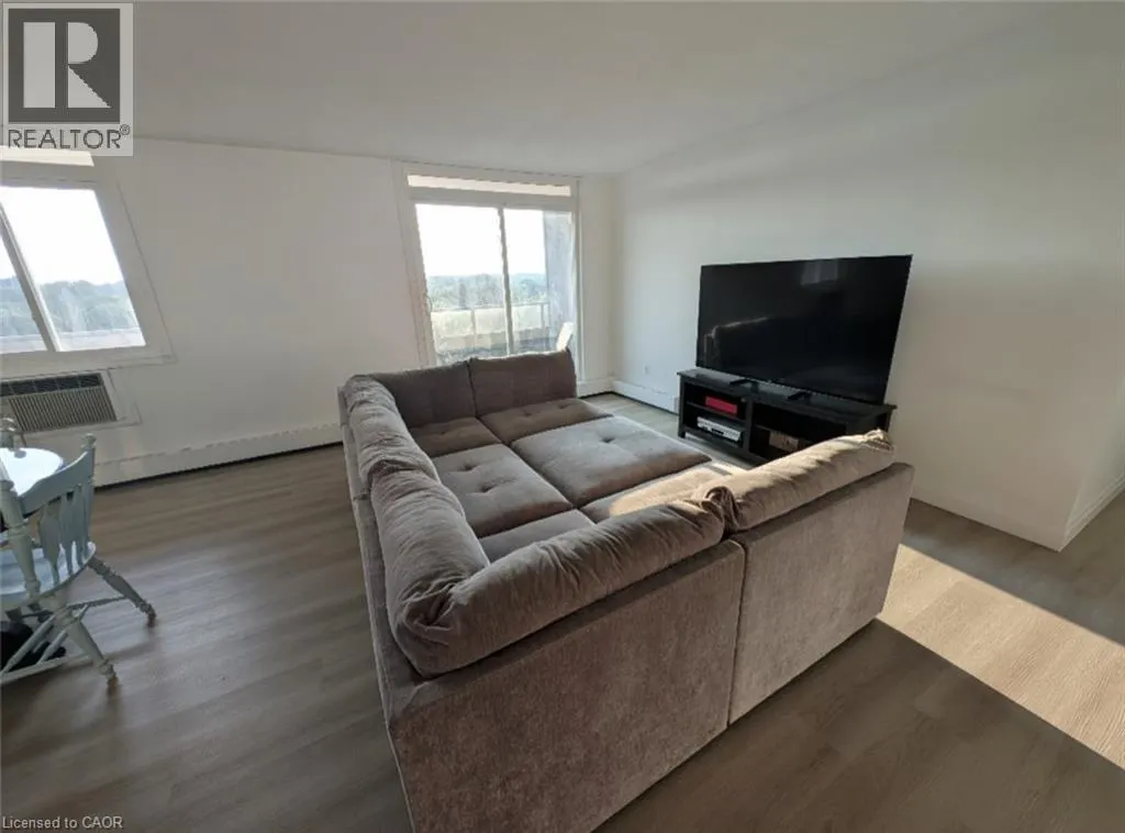 640 WEST Street Unit# 908, #908