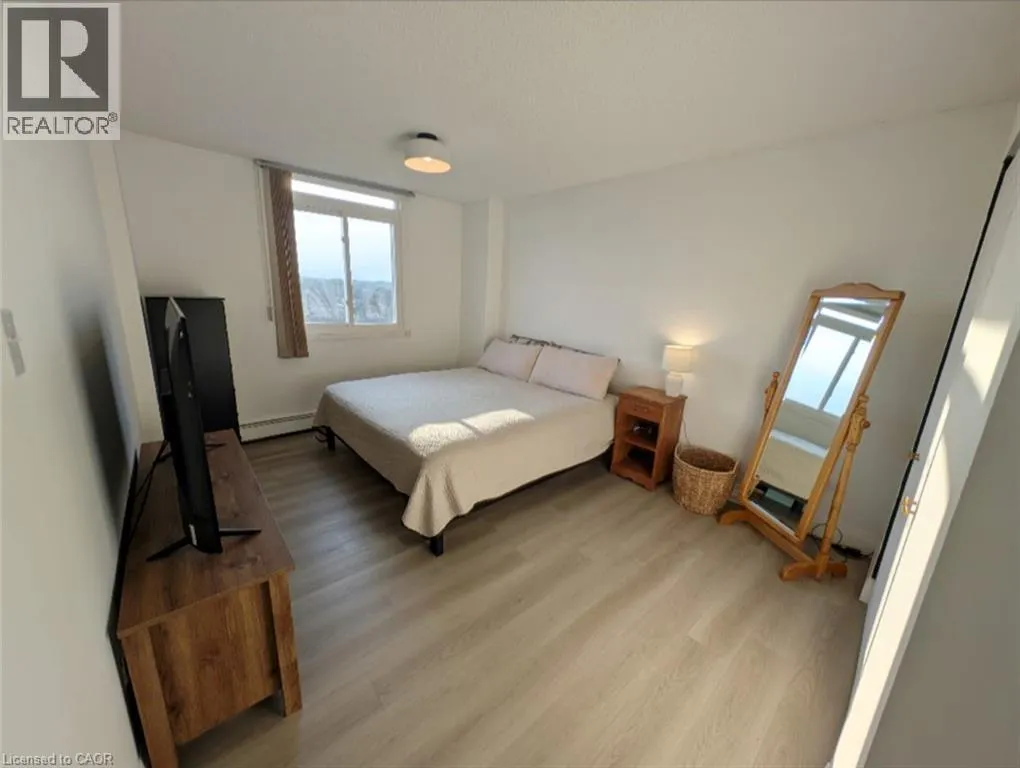 640 WEST Street Unit# 908, #908