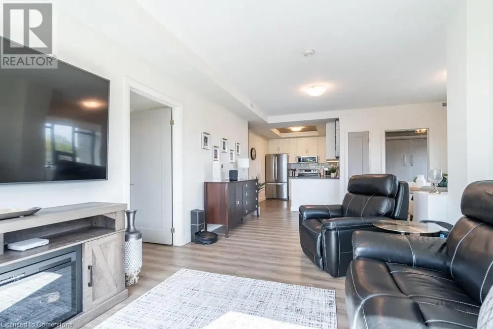 30 HAMILTON Street S Unit# 305, #305