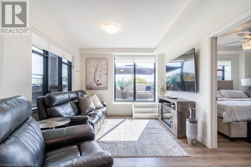 30 HAMILTON Street S Unit# 305, #305