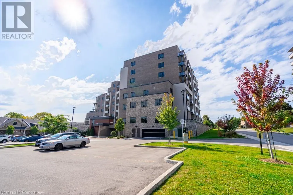 30 HAMILTON Street S Unit# 305, #305