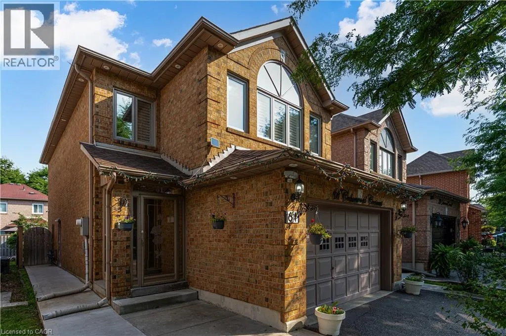 61 CEDARWOOD Crescent