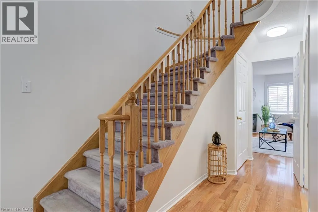 61 CEDARWOOD Crescent