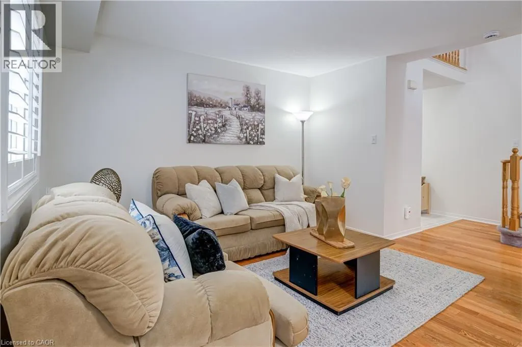 61 CEDARWOOD Crescent