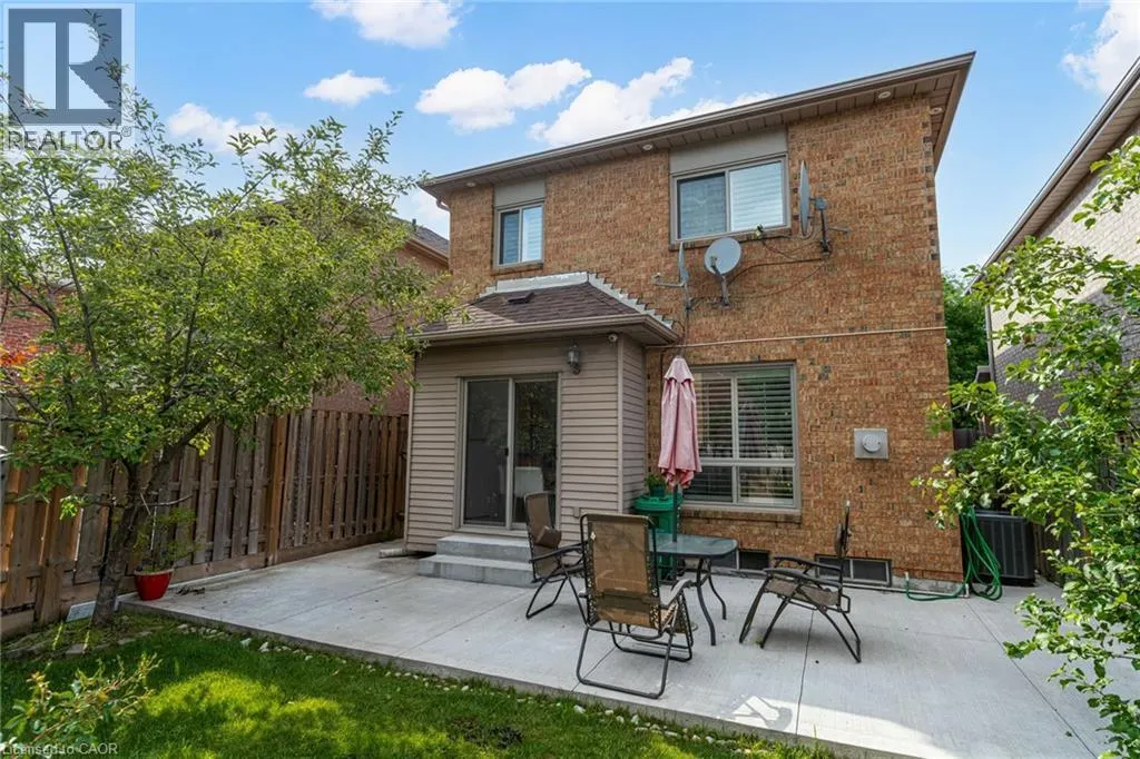 61 CEDARWOOD Crescent