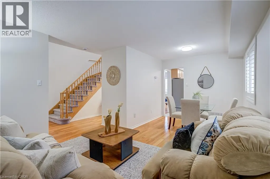 61 CEDARWOOD Crescent