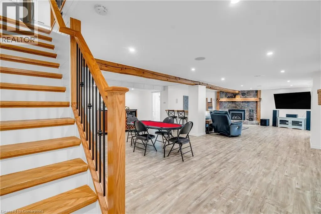 4 COLONIAL Drive