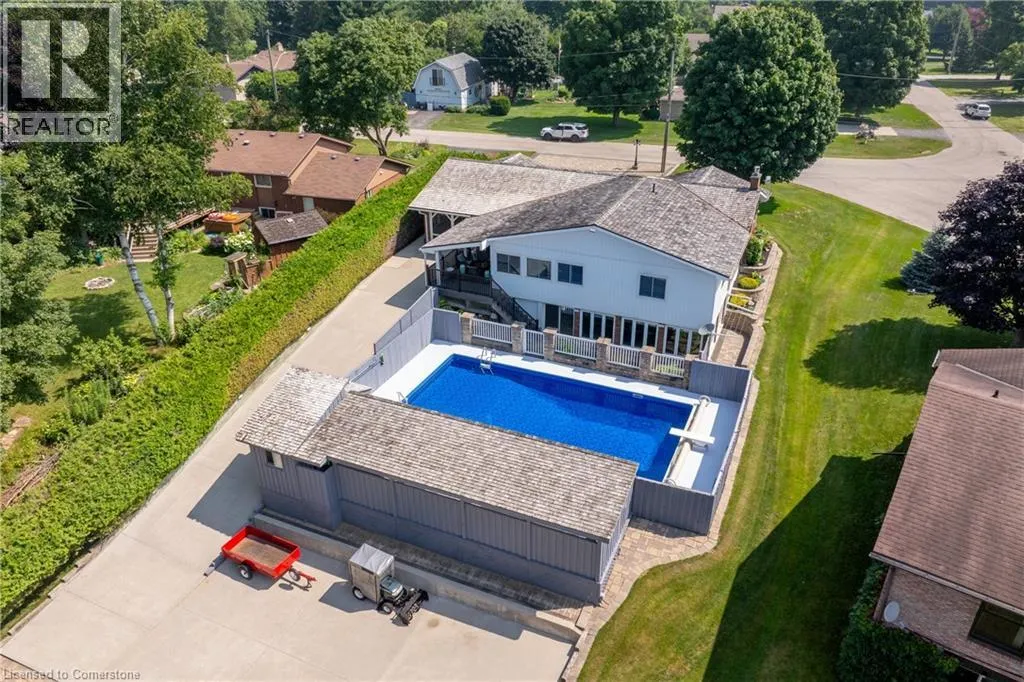 4 COLONIAL Drive