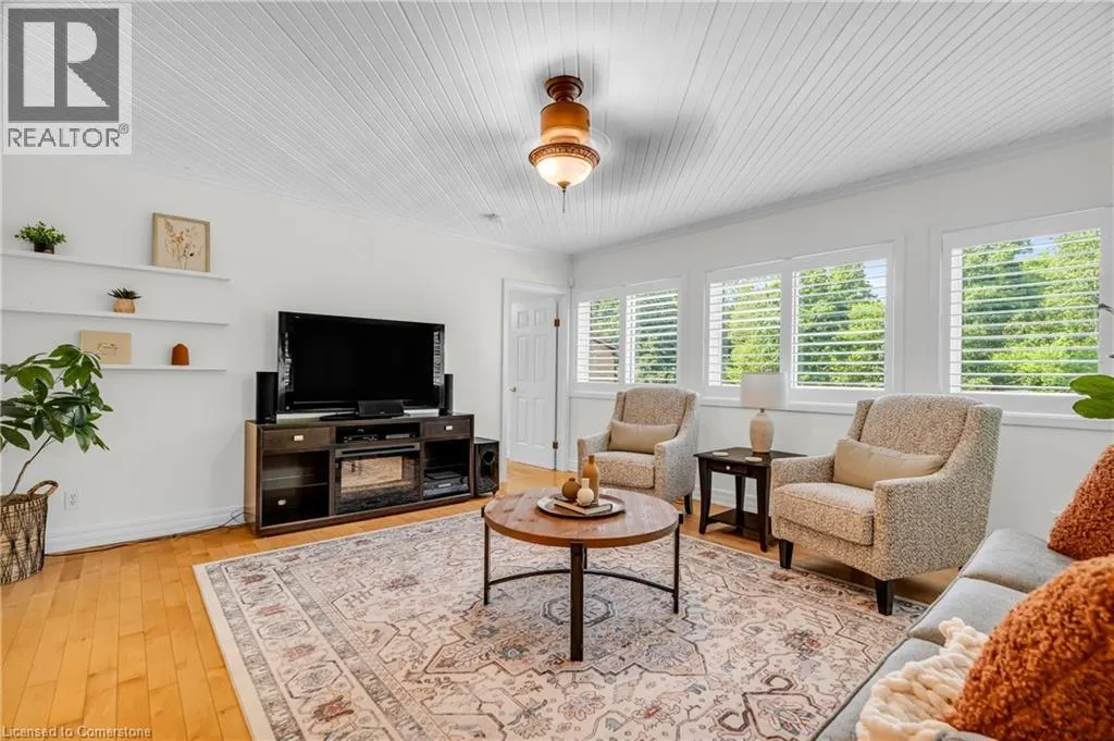 4 COLONIAL Drive