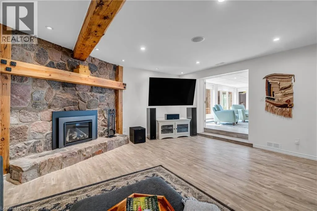 4 COLONIAL Drive