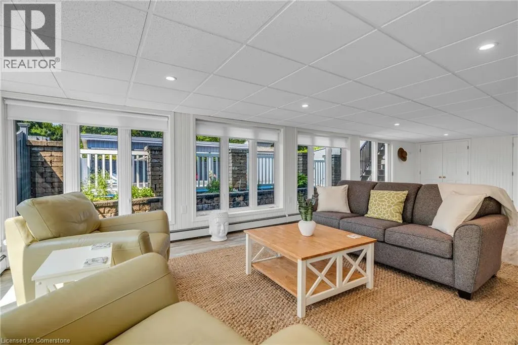 4 COLONIAL Drive