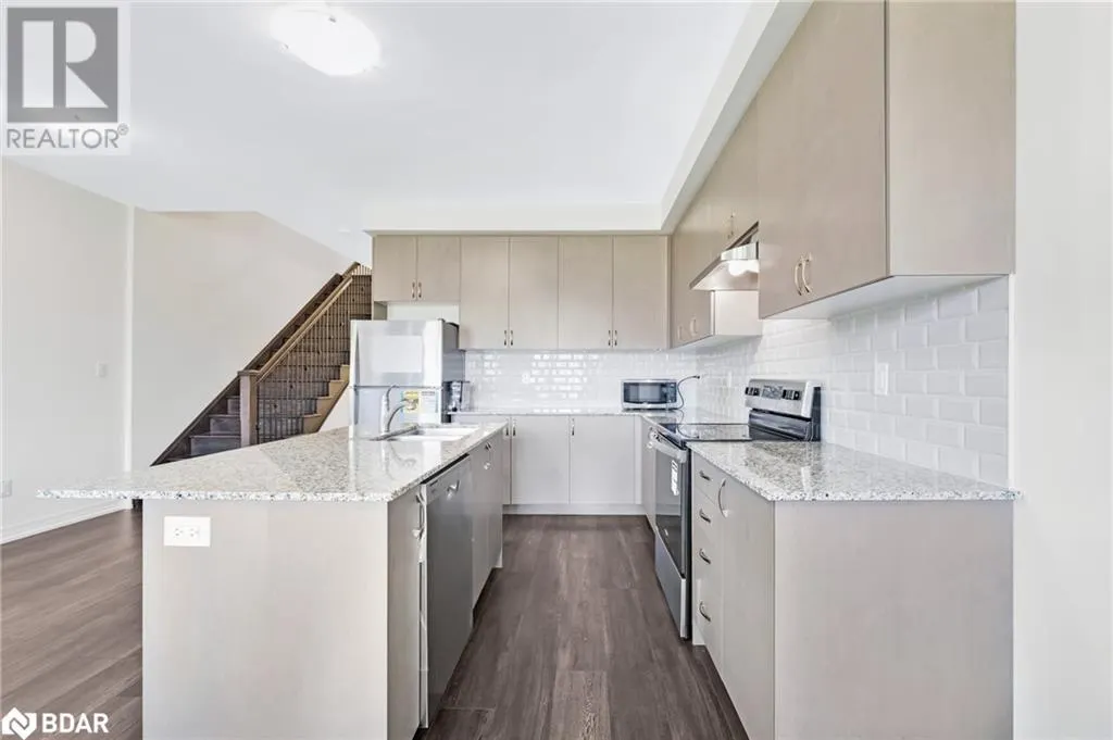 122 TURNBERRY Lane