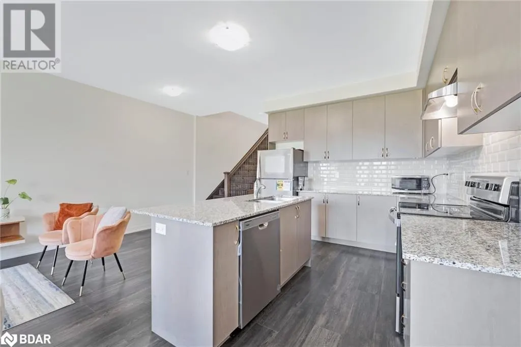 122 TURNBERRY Lane