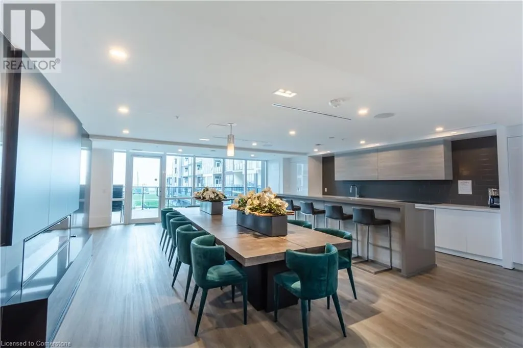 16 CONCORD Place Unit# 609, #609