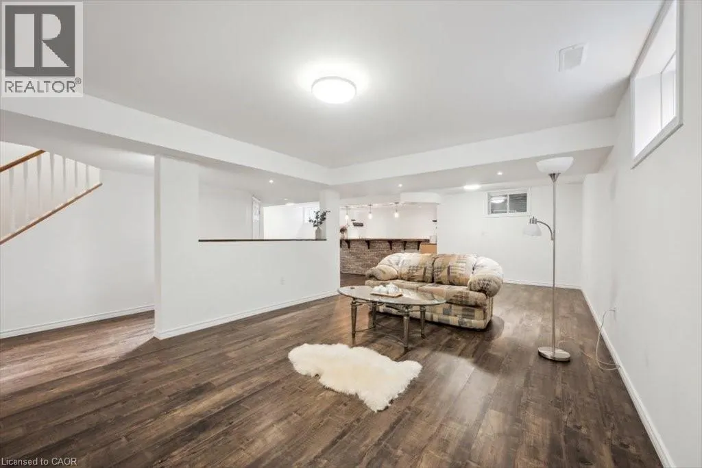 3 KESTREL Street