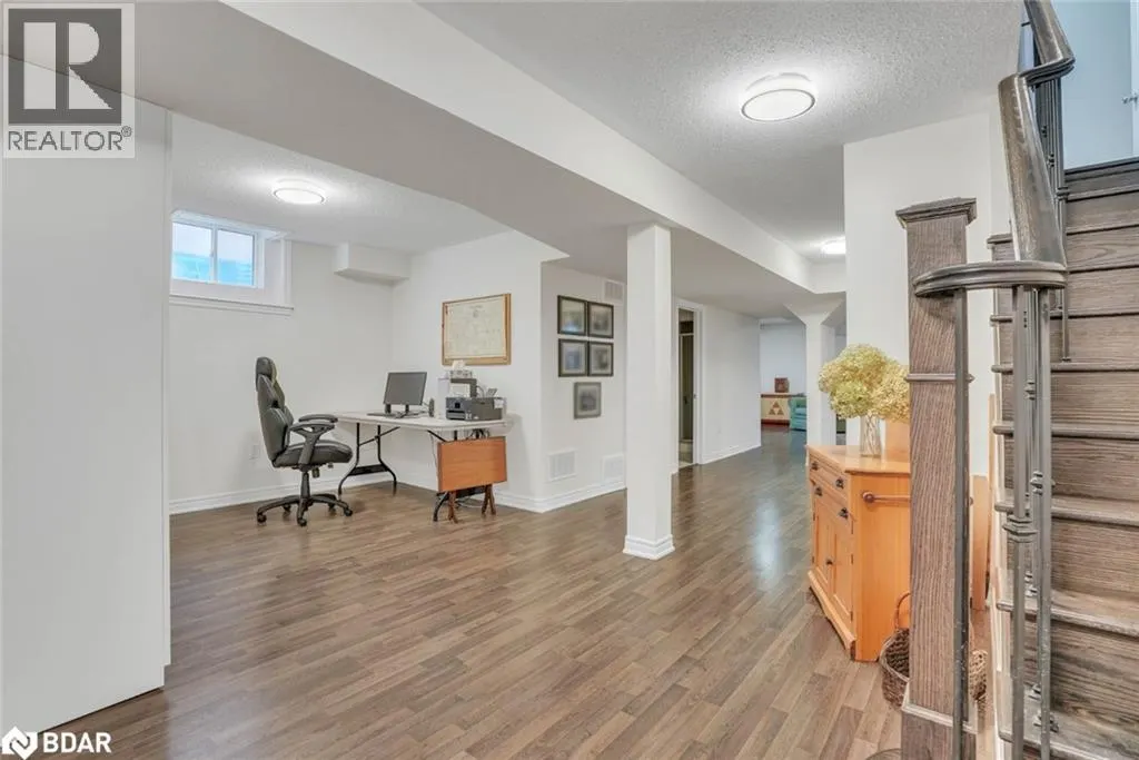 25 COPELAND CRESCENT