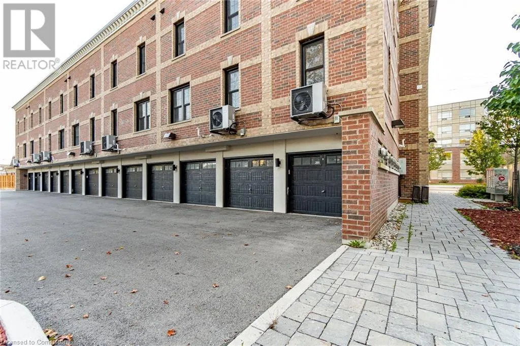 760 LAKESHORE Road E Unit# 202, #202
