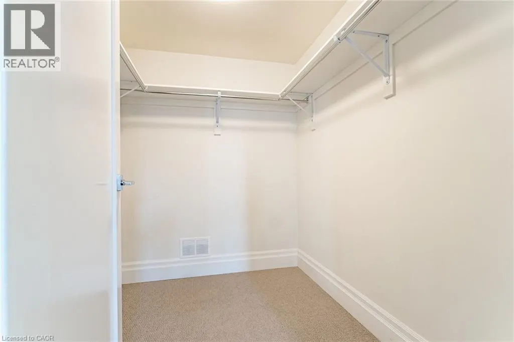 760 LAKESHORE Road E Unit# 202, #202