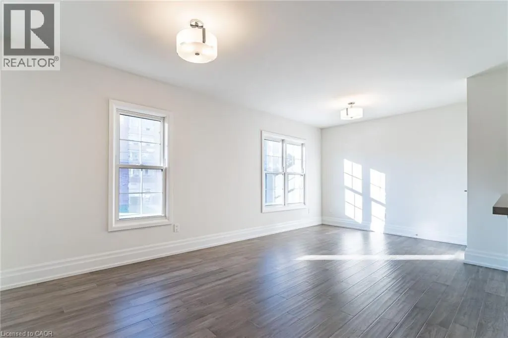 760 LAKESHORE Road E Unit# 202, #202