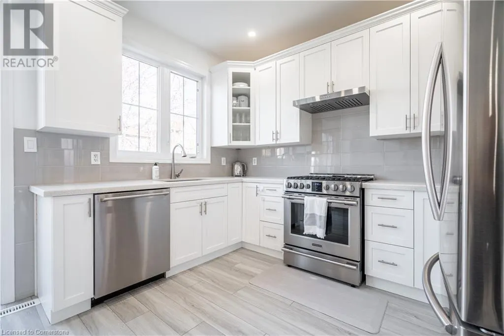 80 MONTREAL Circle