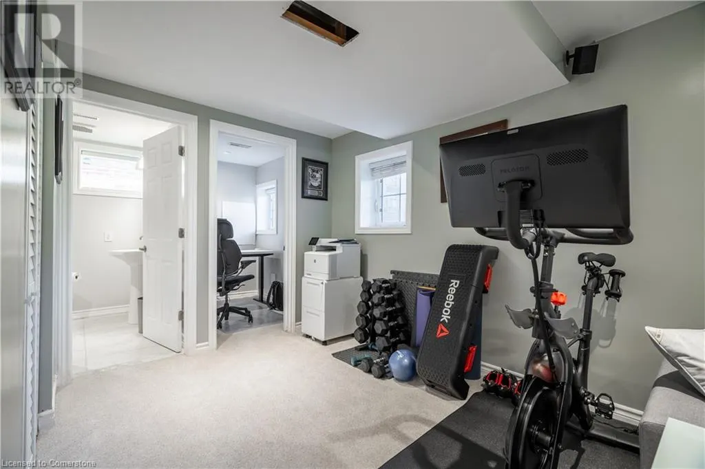 80 MONTREAL Circle