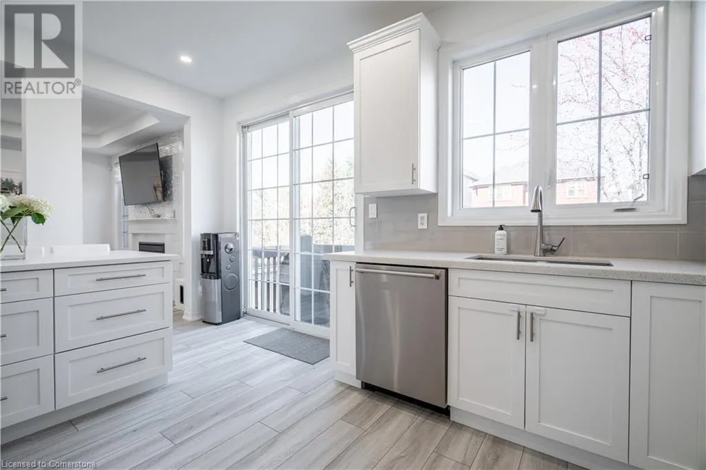 80 MONTREAL Circle