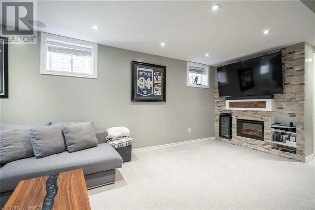 80 MONTREAL Circle