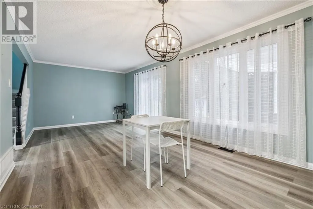 22 MERRITT Crescent