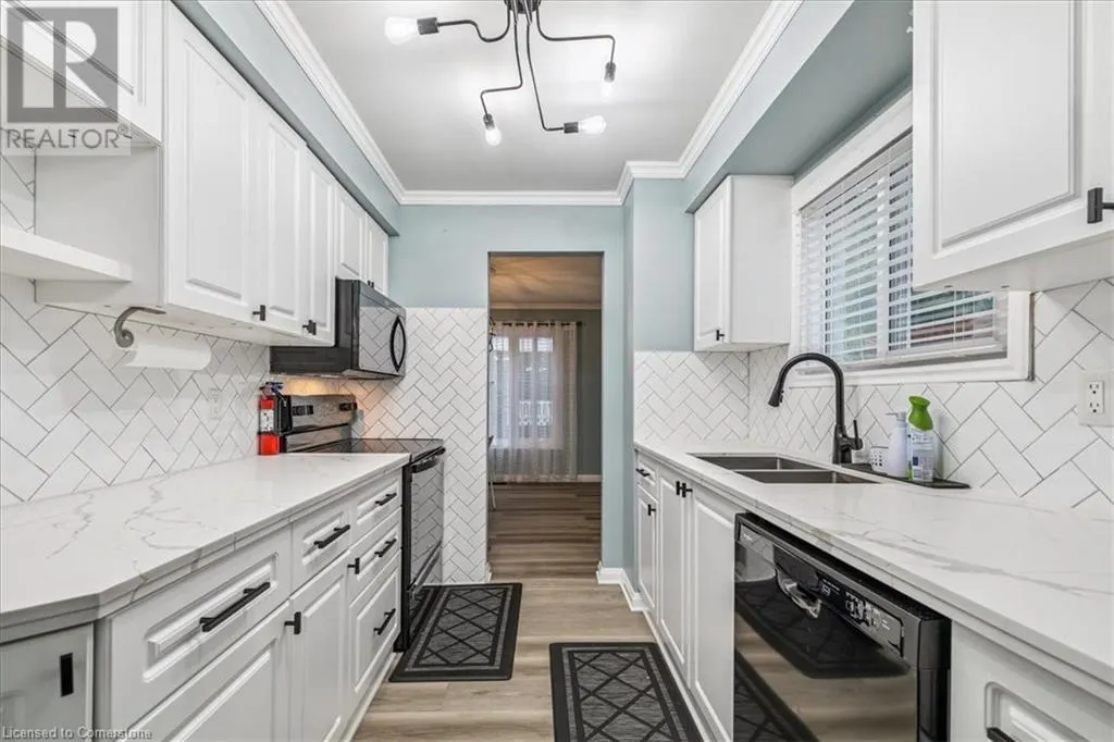 22 MERRITT Crescent