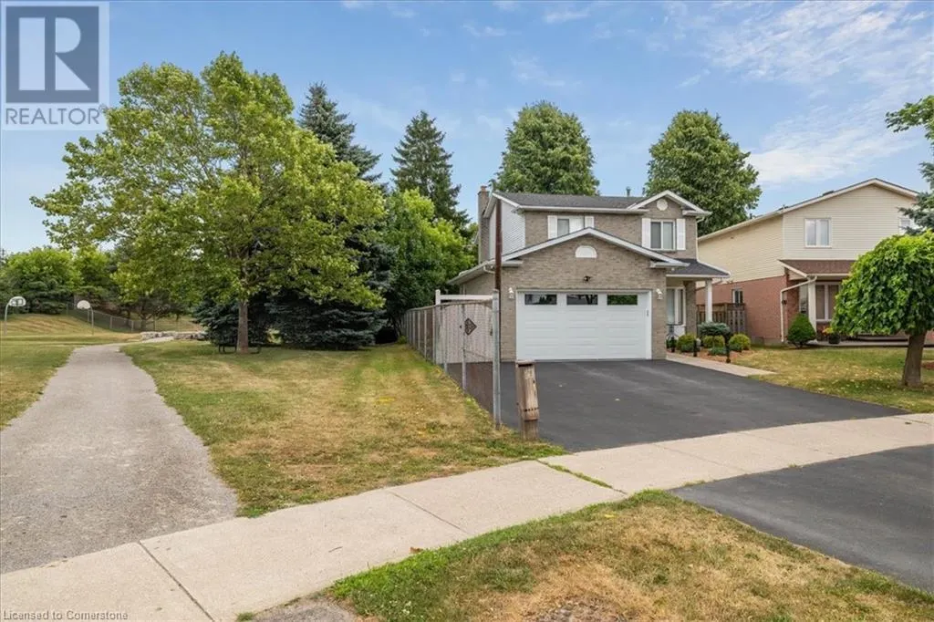 22 MERRITT Crescent