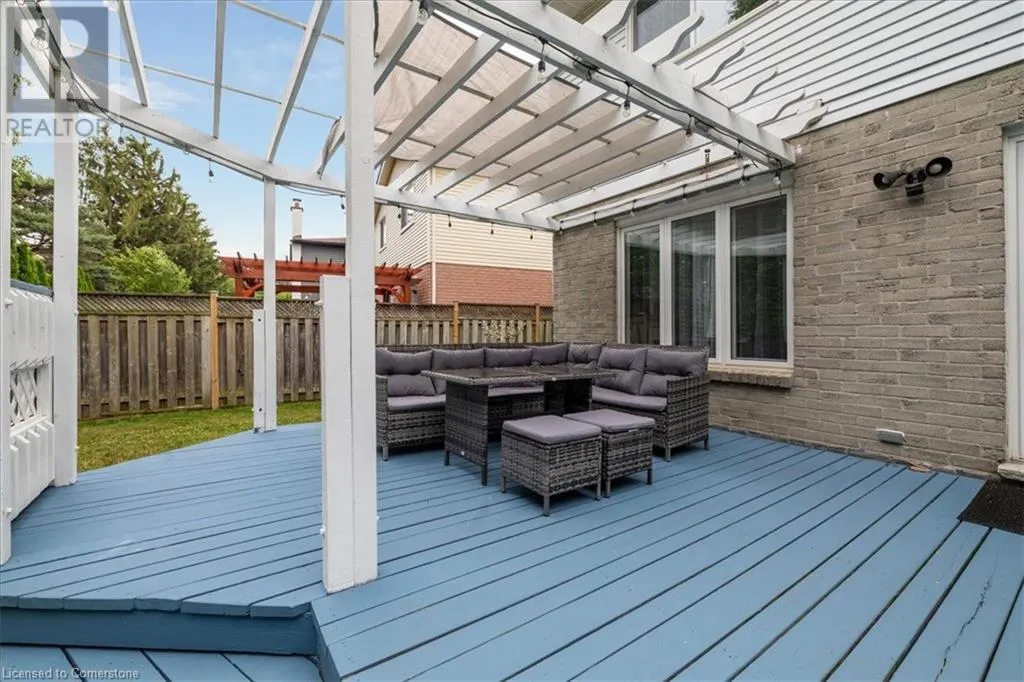 22 MERRITT Crescent
